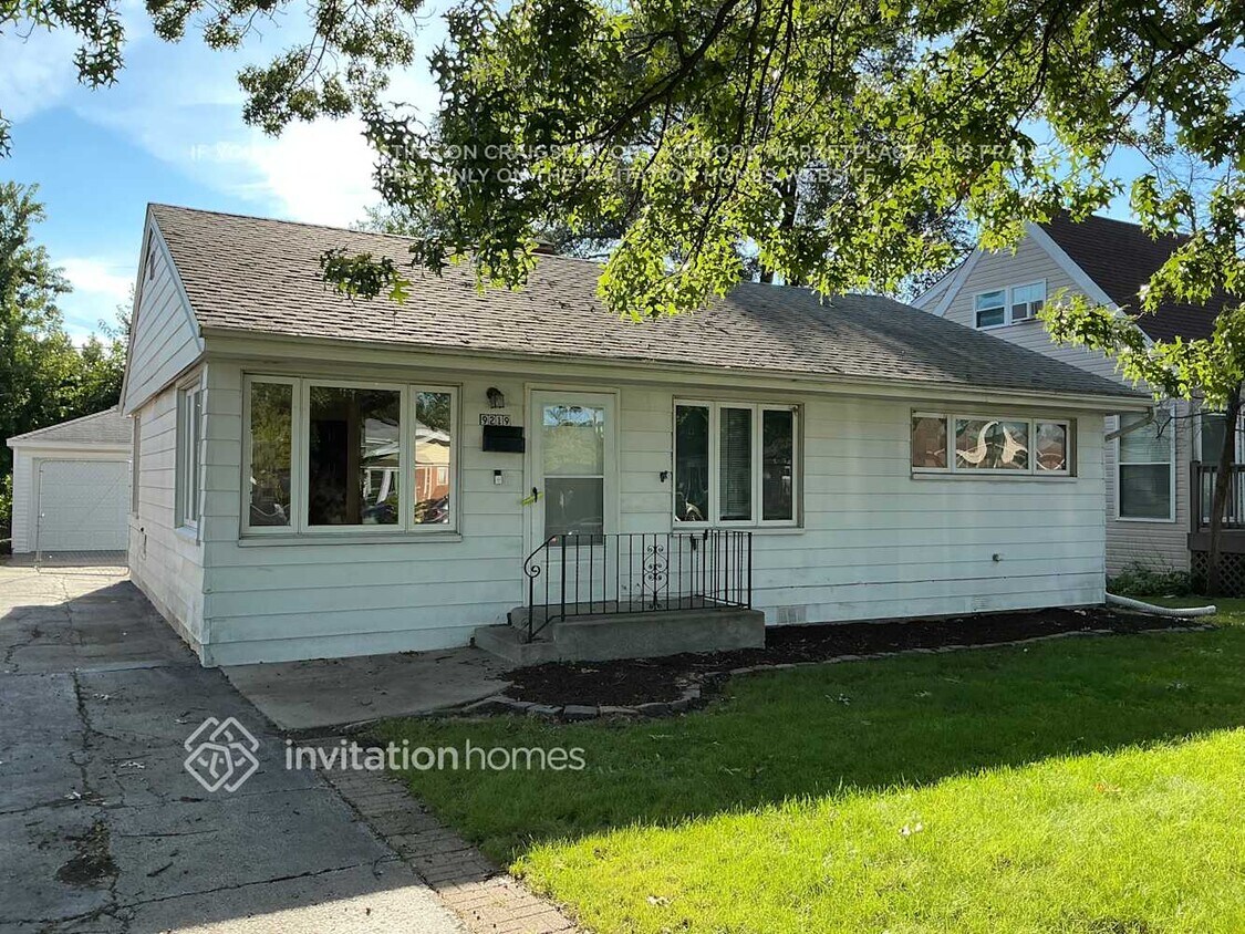 Primary Photo - 9219 S 51st Ave