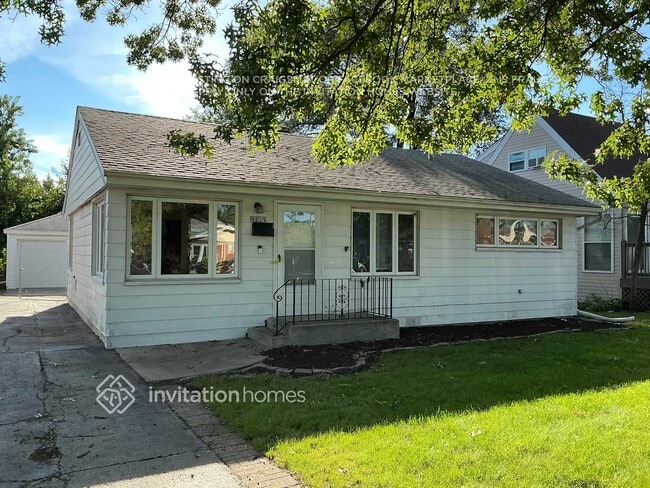 Building Photo - 9219 S 51st Ave