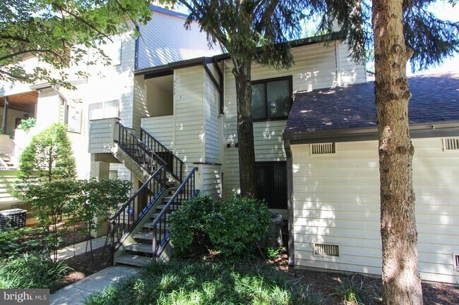 Foto del edificio - 9920 Hellingly Pl