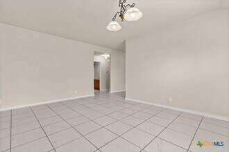 Building Photo - 4703 Stonehaven Dr