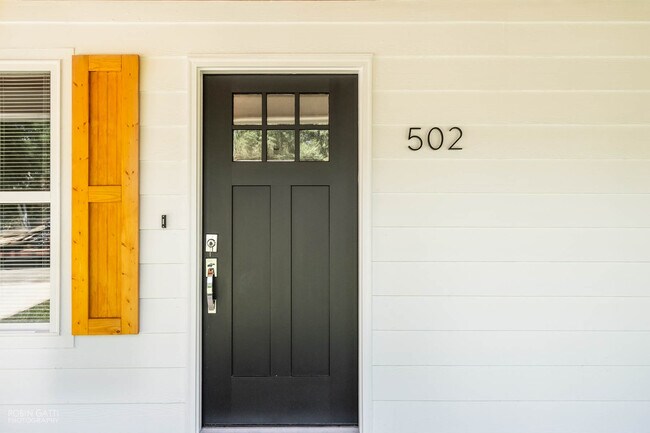 Foto del edificio - 502 Cherokee Court