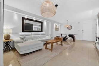 Building Photo - 2401 Collins Ave