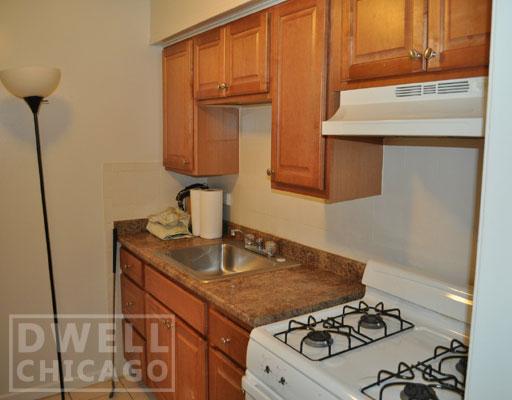 Primary Photo - 2114 Dewey Ave