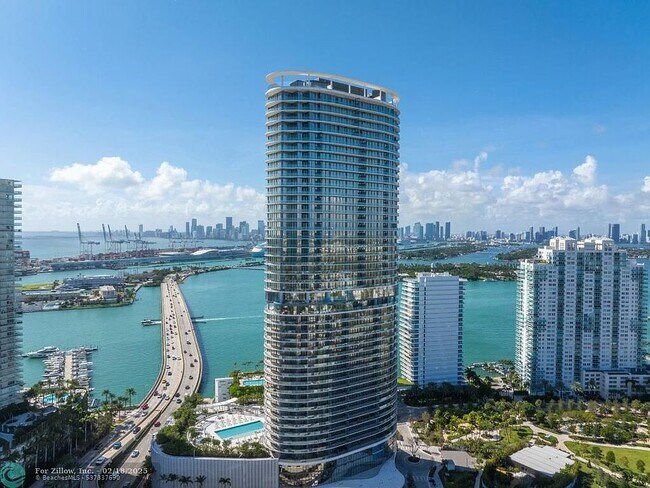 Foto del edificio - 500 Alton Rd