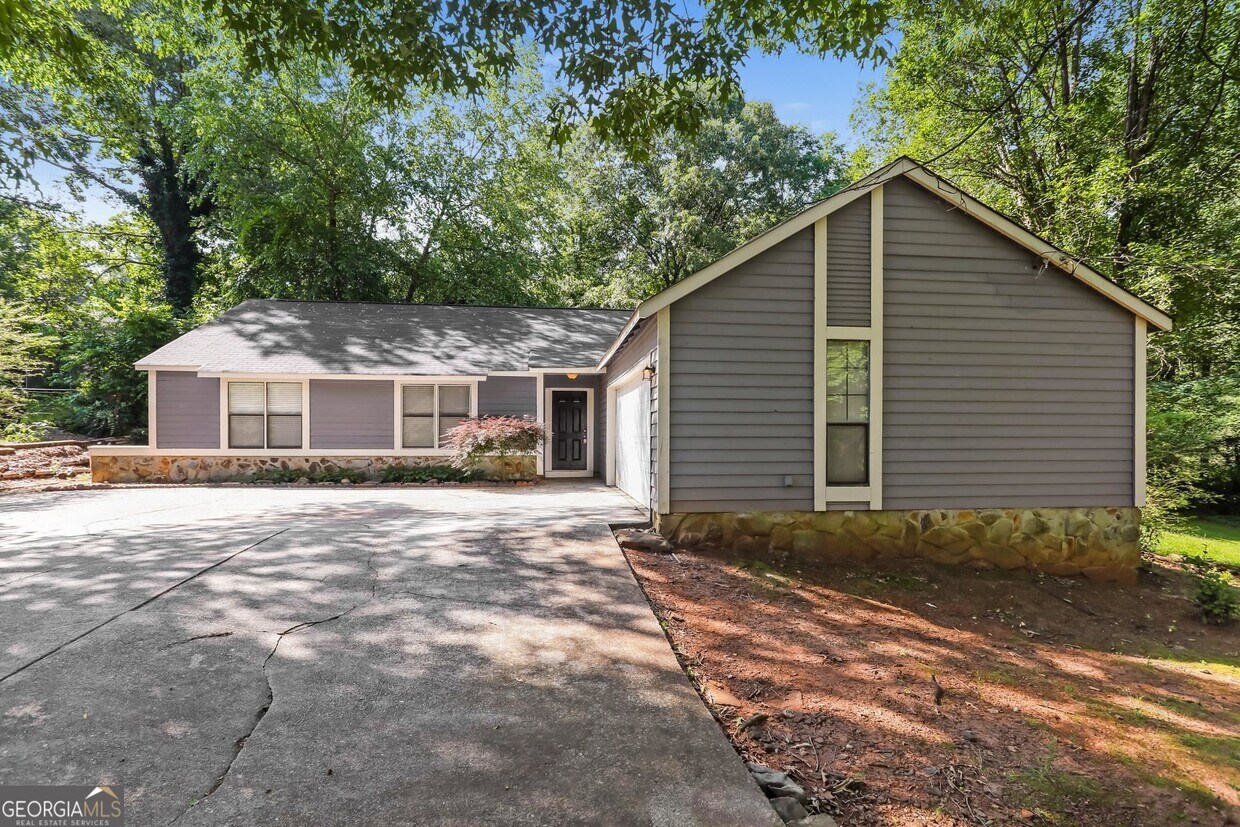 Foto principal - 2632 Marcia Dr SW