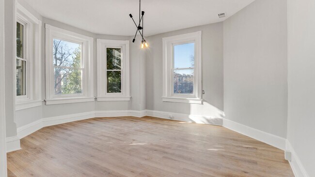 Photo - Spacious 4-Bedroom, 2-Bathroom Apartment i...
