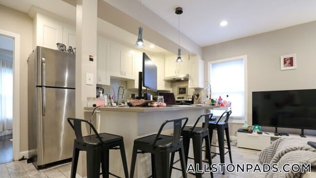 Foto del edificio - 77 Linden St