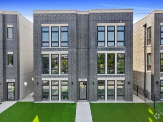 Building Photo - 2533 W Congress Pkwy