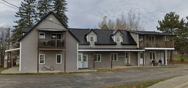 Photo du bâtiment - 81-81 Rue Principale