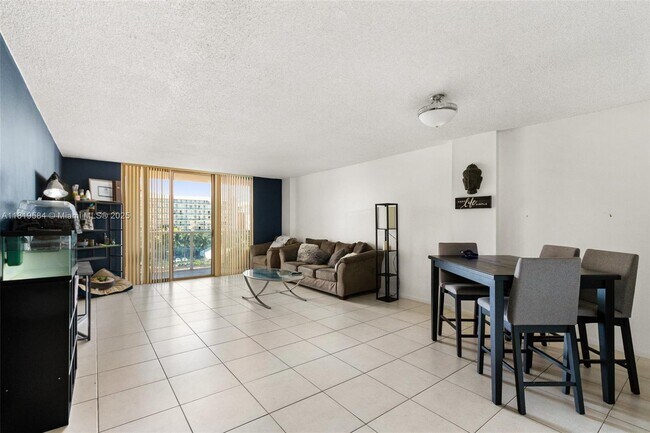 Building Photo - 3800 S Ocean Dr
