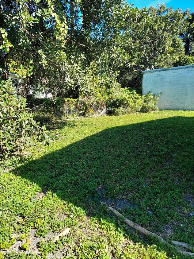 Foto del edificio - 1057 NW 30th St