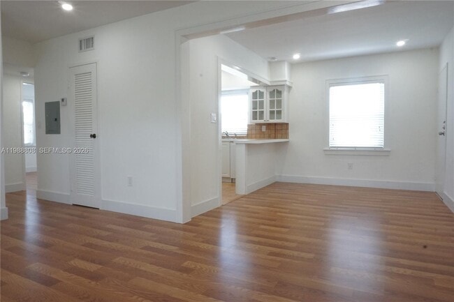 Foto del edificio - 7701 SW 55th Ave