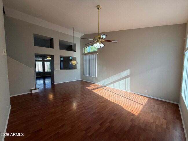 Foto del edificio - 1253 N Spire Ct