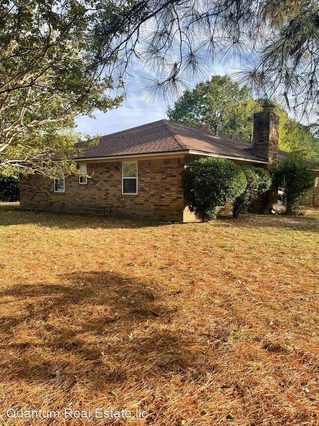 Building Photo - 2 br, 1 bath House - 3301 Fresno Ct.