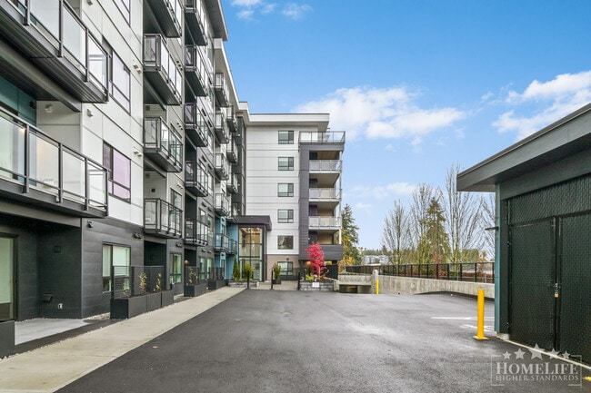 Building Photo - Outstanding Brand-New Top-Floor Unit | 2 Bed, 2 Bath