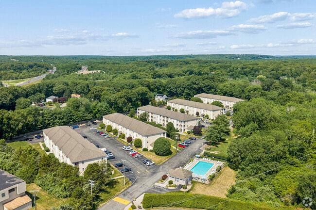 Aerial Context 2 - Kirkbrae Glen Apartments