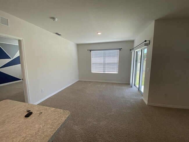 Building Photo - 362 Alexzander Way