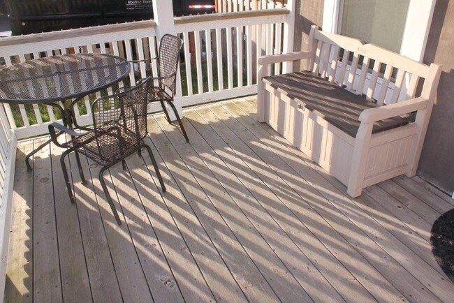Foto del edificio - 4 br, 2 bath House - 720 12th Ave