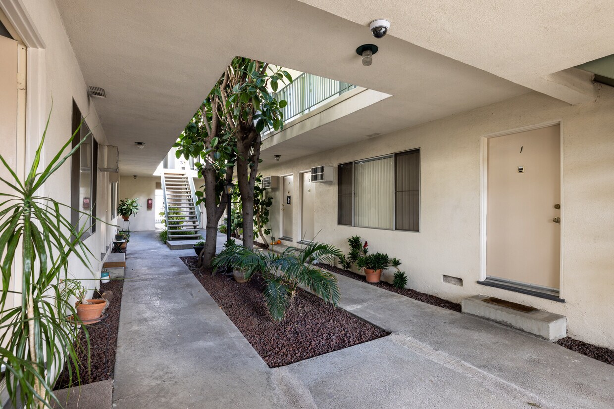 Foto principal - 5123 Raleigh St