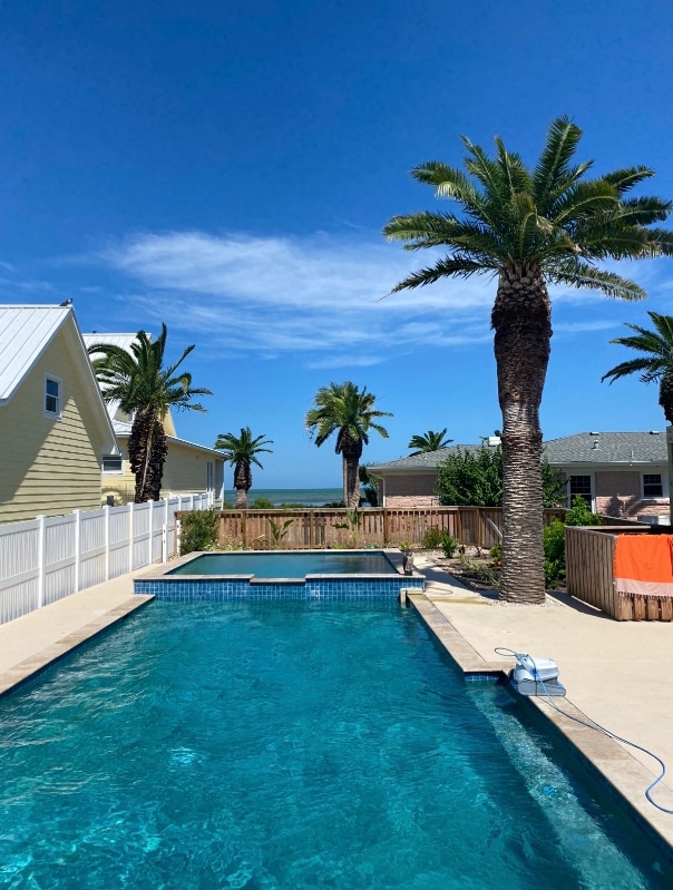 Building Photo - 919 S Water St