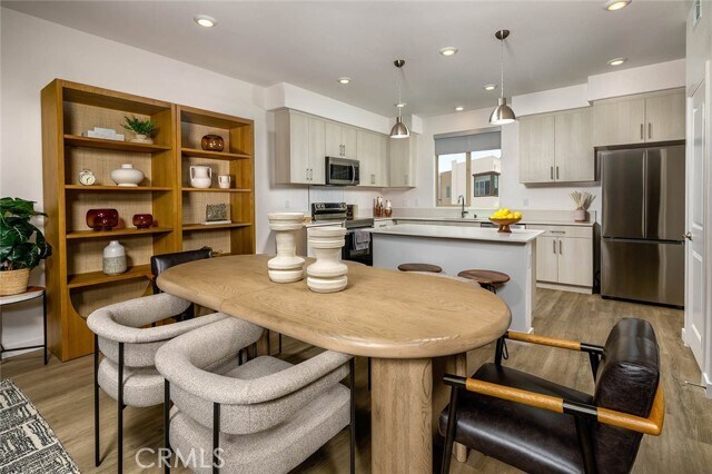 Foto del edificio - 27898 Brooks Dr