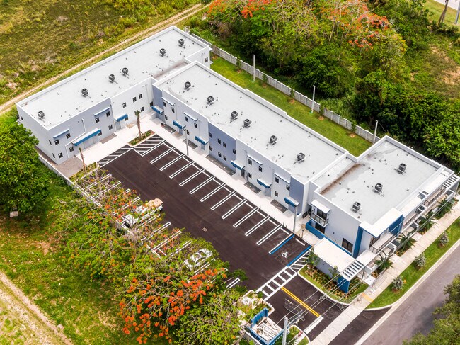 Foto del edificio - 24705 SW 129th Ave