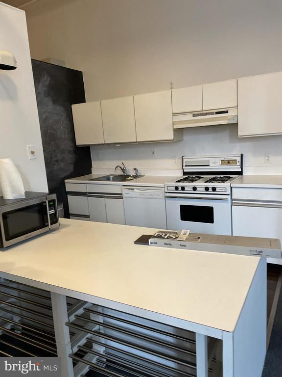 Foto del edificio - 408 Vine St