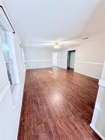 Foto del edificio - 1402 S Montgomery St