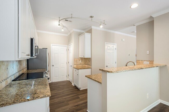 Foto del edificio - 1411 Crimson Creek Dr