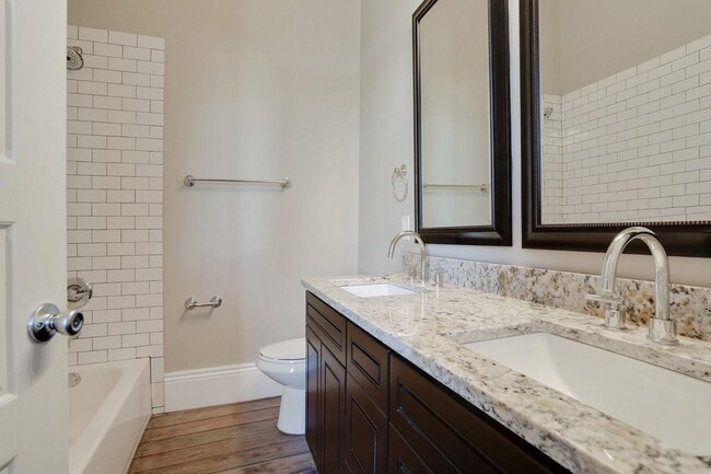 Photo - St Phillip Apartment