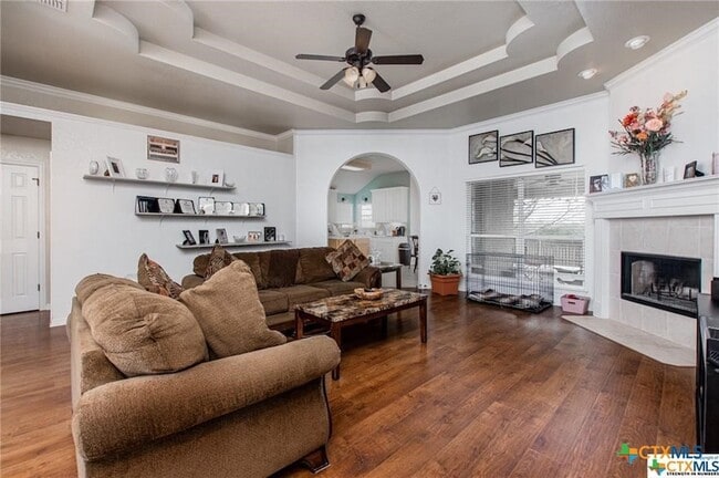 Foto del edificio - 1415 Loving Trl