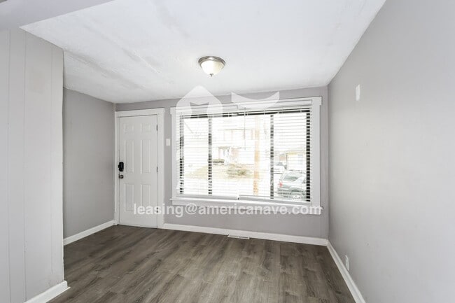 Foto del edificio - 5322 Vine Ave