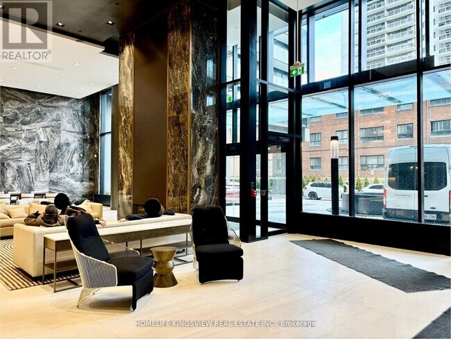 Photo du bâtiment - 117 Broadway Ave