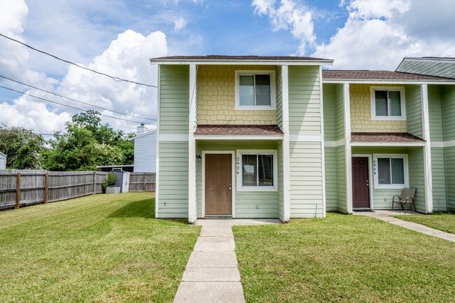 Building Photo - 2922 Ormond Ave