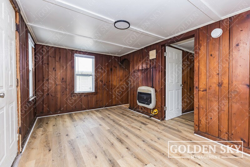 Building Photo - 2011 E 18th St