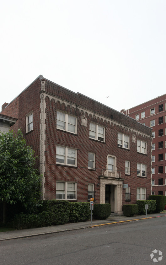 Building Photo - Conrad