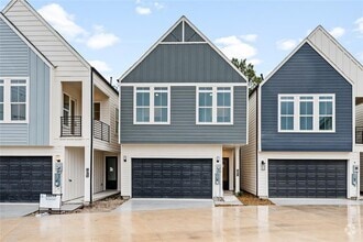 Building Photo - 6124 De Campo St