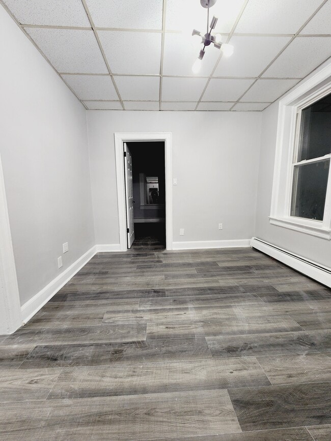 Unit 2 - 9 W 26th St