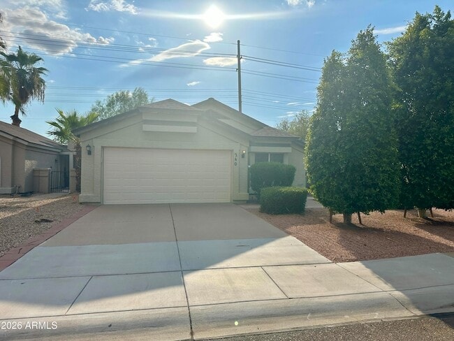 Building Photo - 240 S Laveen Dr