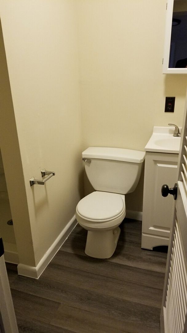 Foto del edificio - Bright & Updated 2-Bedroom, 2-Bath Apartment
