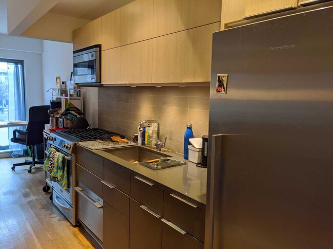 Foto del edificio - 500 Sterling Pl