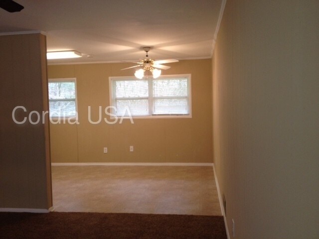 Building Photo - 859 Brian Ln