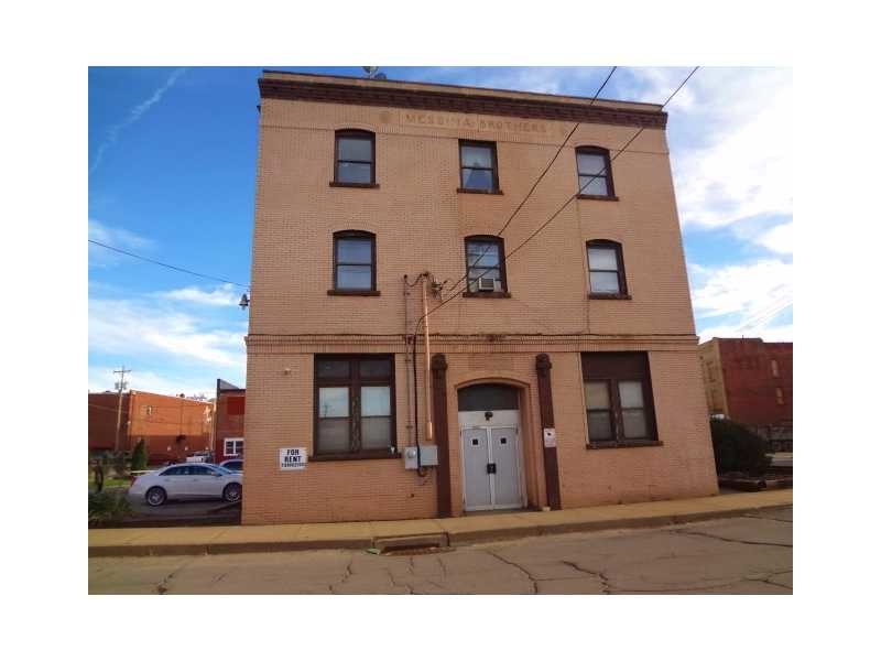 Primary Photo - 150 Pitt St