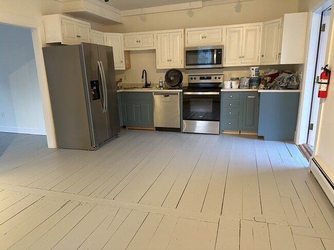 Building Photo - 1148 NH-118