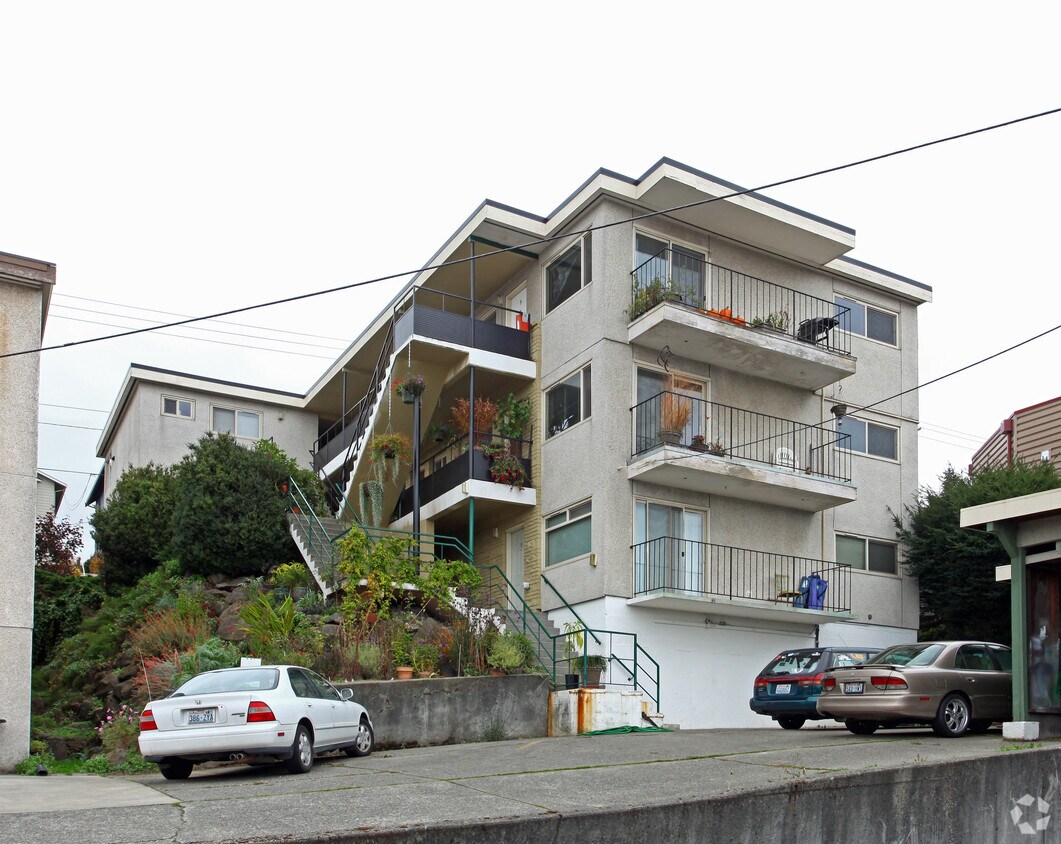 Foto del edificio - Dixie Jo Apartments