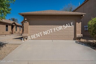 Building Photo - 6339 E Garden Stone Dr