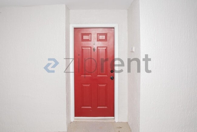 Building Photo - 3591 Kernan Blvd S