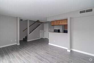 Building Photo - 3919 Fairmont Pkwy