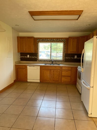 Building Photo - 5405 Alpine Dr