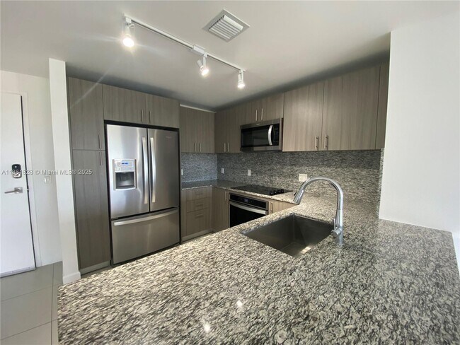 Foto del edificio - 5350 NW 84th Ave